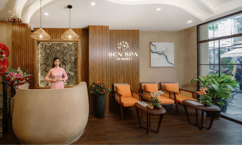 massage đá nóng kết hợp tinh dầu tại rosa sen spa