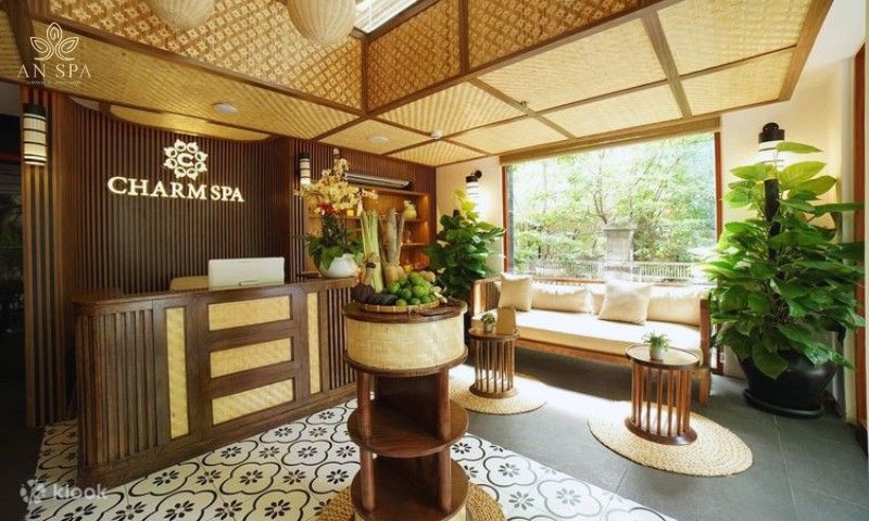 charm spa là địa chỉ massage chân đà nẵng nổi bật