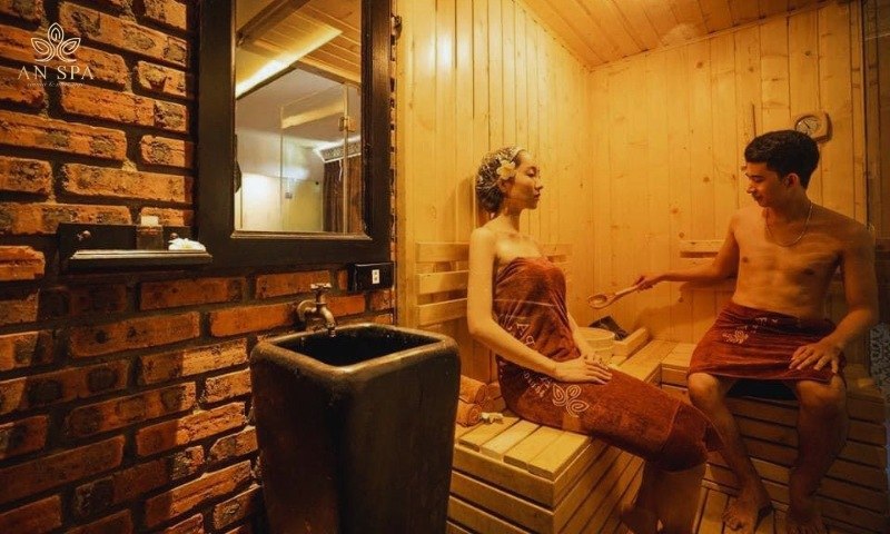 xông hơi trước liệu trình massage tinh dầu
