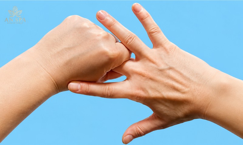 massage ngón tay giữa giúp an thần