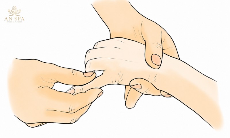 massage từng ngón tay đúng kỹ thuật