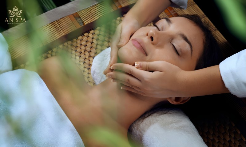 các bước massage mặt cơ bản tại nhà