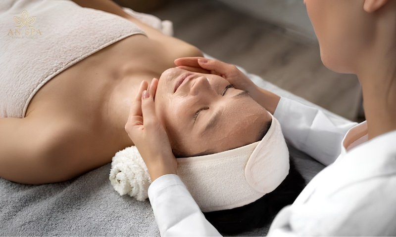 kỹ thuật massage mặt thư giãn