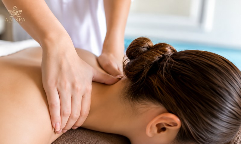 lưu ý khi massage khu vực cổ