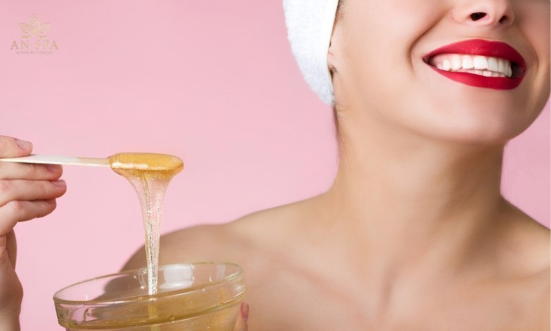 massage mặt bằng mật ong đúng cách