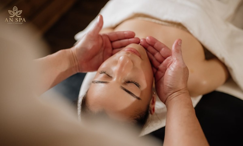 massage mặt giúp hệ thần kinh thư giãn