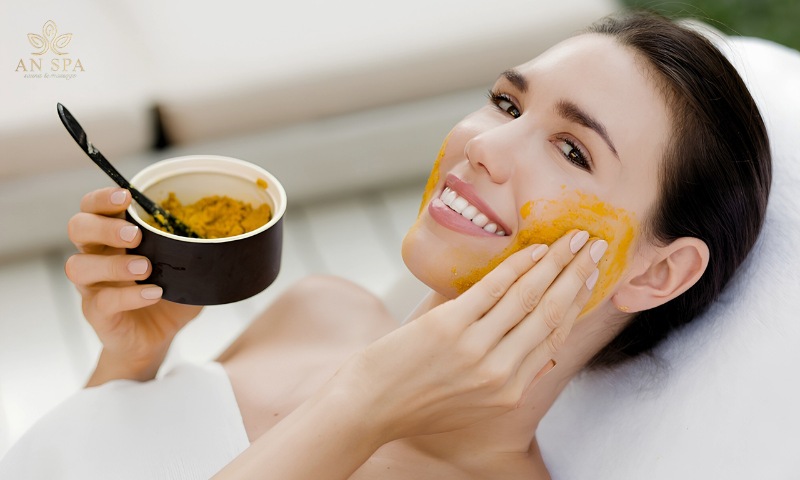 vitamin e kết hợp tinh bột nghệ chăm sóc da